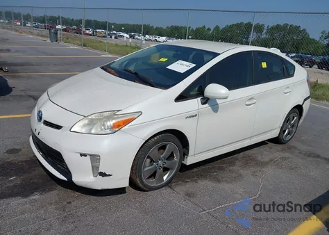 2013 Toyota Prius Three Se z USA, uszkodzony, nr VIN JTDKN3DU8D5601612
